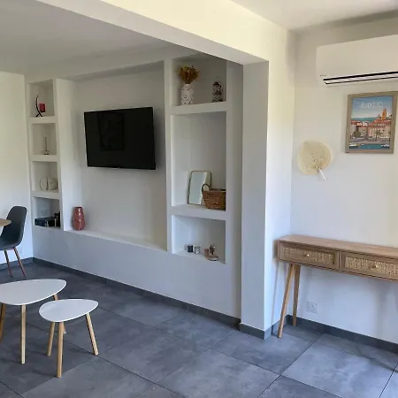 Casa Di Santa Avec Jardin 아파트 아작시오