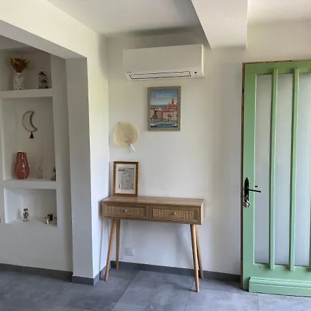 アパート Appartement Casa Di Santa Avec Jardin アジャクシオ